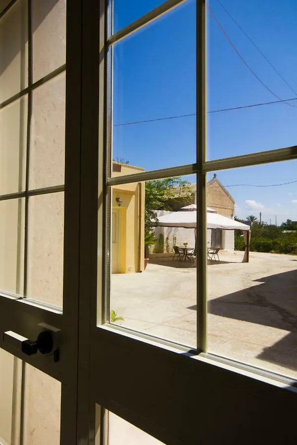 B&B Isole Dello Stagnone Birgi Vecchi Bed & Breakfast