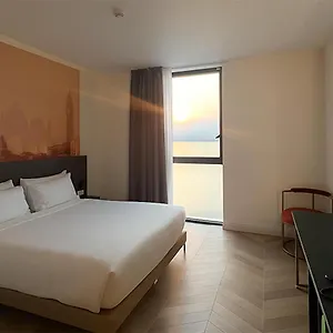 Hotel Laguna